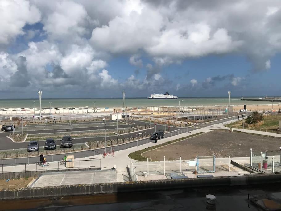 Ferienwohnung Bienvenue Chez Moi Calais Exterior foto
